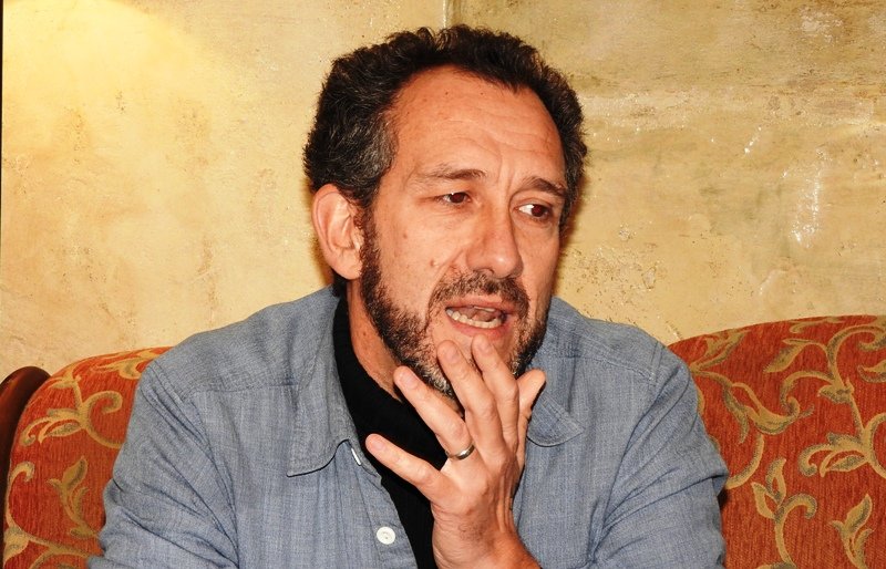 El escritor gijonés Ricardo Menéndez Salmón se pasa al thriller con 