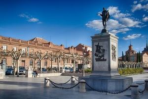 Convocada una Jornada de Desagravio de las Artes y las Letras en Alcalá de Henares, para denunciar la concesión del premio de las artes y las letras de la ciudad complutense a Ana Rosa Quintana