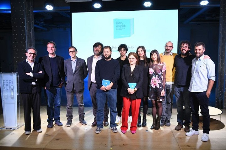 Foto de familia de los premios Librotea