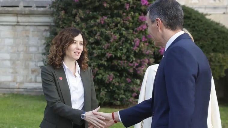 Isabel Ayuso y Pedro Sánchez