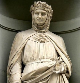 Estatua de G. Boccaccio, en la Galería de los Oficios de Florencia