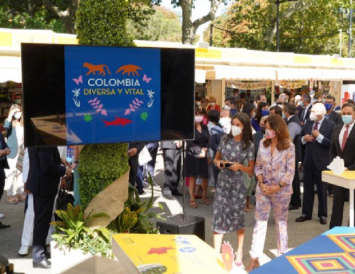 Inauguración del pabellón de Colombia en la Feria del Libro de Madrid