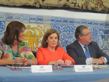 Ana Botella, Soraya Saénz de Santamaría y Antonio Zoído