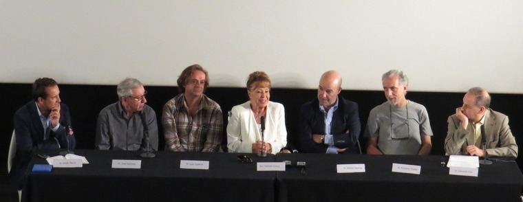 De izquierda a derecha, Adolfo Blanco, Sacristán,  Estelrich, Gemma Cuervo, Resines, F. Trueba y Fernando Lara