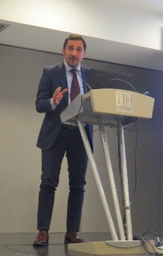 Giovanni Aricò, director gerente de la Cámara de Comercio e Industria italiana para España, que presentó y coordinó el acto