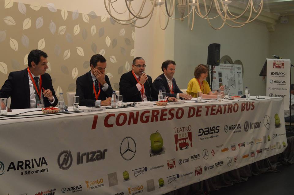 La Escuela de Escritores Alonso Quijano participó en el I Congreso Internacional de Teatro Bus