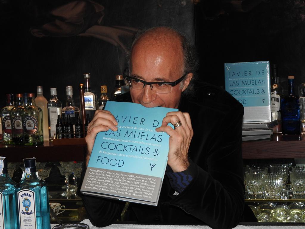 El reputado barman Javier de las Muelas presenta su libro “Cocktails & Food
