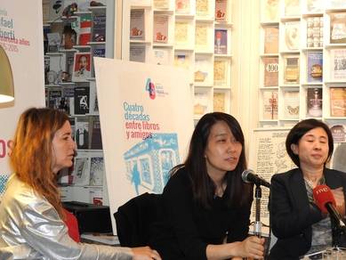 Iolanda Batallé, Han Kang y Sunme Yoon