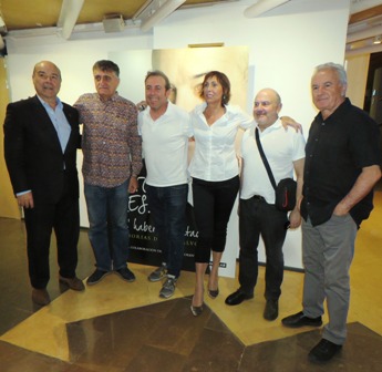 De izquierda a derecha, Antonio Resines, el Gran Wyoming, Antonio Molero, María Barranco, Jesús Bonilla y Víctor Manuel